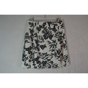 Joe Fresh Women's 10 White Floral Mini Skirt